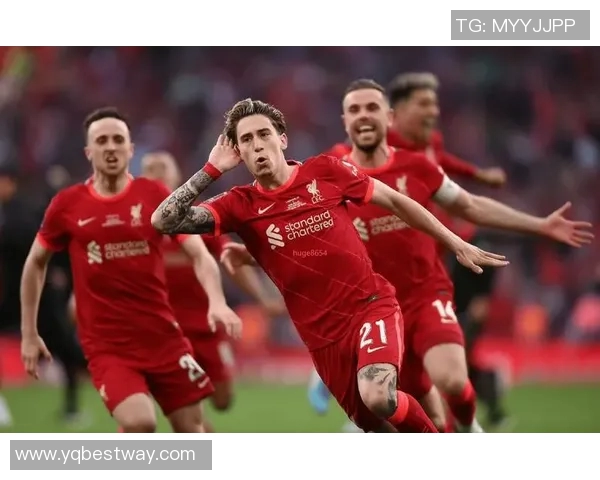 拜仁慕尼黑开门红，德甲领跑积分榜，迎接新赛季挑战