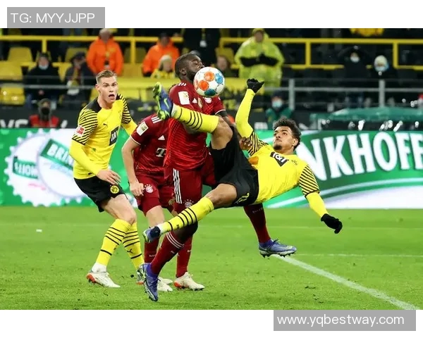 拜仁慕尼黑赢得关键胜利，德甲榜首稳如磐石