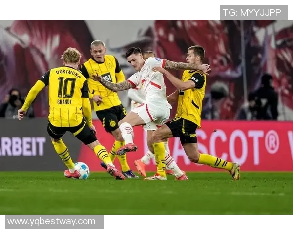 德甲焦点战:拜仁慕尼黑对阵多特蒙德即将上演 德甲焦点战:拜仁慕尼黑对阵多特蒙德即将上演