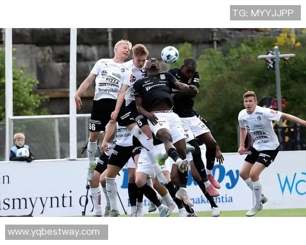 多特蒙德1-1纽伦堡:德甲榜首之争,终结者与领头羊的战平之战 多特蒙德1-1纽伦堡:德甲榜首之争,终结者与领头羊的战平之战