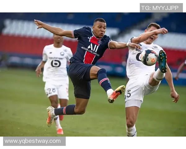 法甲巴黎圣日耳曼队新赛季壮志凌云，冠军呼之欲出