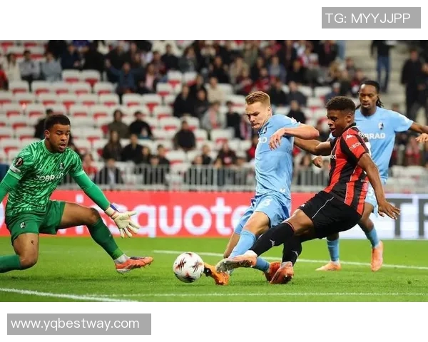 弗赖堡大胜沃尔夫斯堡,豪取三连胜:新赛季的黑马传奇 弗赖堡大胜沃尔夫斯堡,豪取三连胜:新赛季的黑马传奇