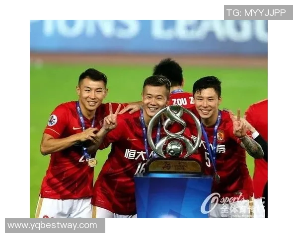 广州恒大再创辉煌,问鼎中国甲级联赛冠军! 广州恒大再创辉煌,问鼎中国甲级联赛冠军!