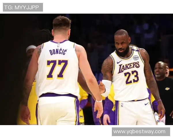 湖人球迷热议詹姆斯传球技术：比乔丹更懂团队篮球