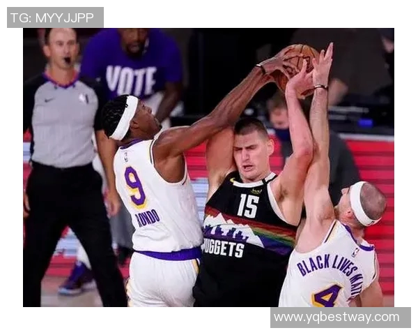 掘金主教练马龙赞扬球队团结精神，力争夺冠