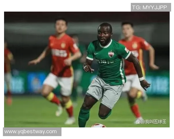 深圳队再次获得中超冠军，队员表现出色引发球迷热议