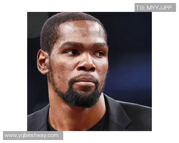 西涅因身体原因退出比赛，球迷纷纷表示担忧