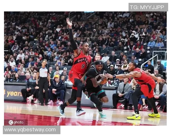 猛龙主场强势击退魔术，西亚卡姆狂砍25分助球队扬帆再起