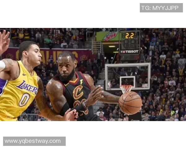 詹姆斯空砍46分无奈,骑士121-125不敌勇士遭遇总决赛两连败 詹姆斯空砍46分无奈,骑士121-125不敌勇士遭遇总决赛两连败