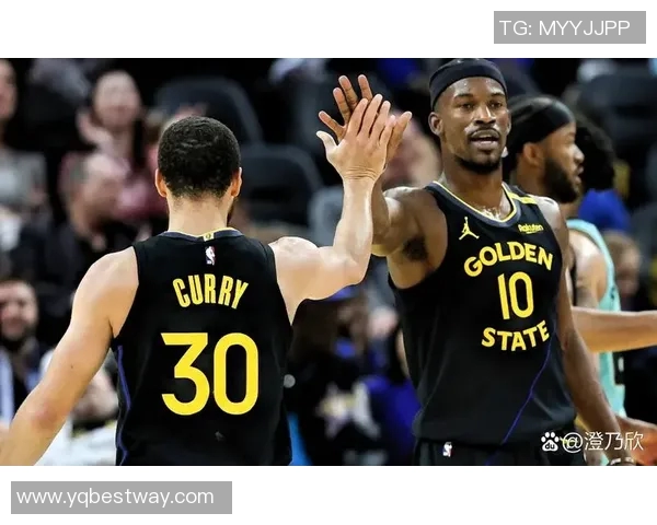 勇士队三球雨淹没鹈鹕迎两连胜，勇士王朝再度展翅高飞